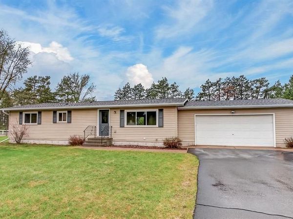 6150 S Sun Dance Place, Eau Claire, WI 54701