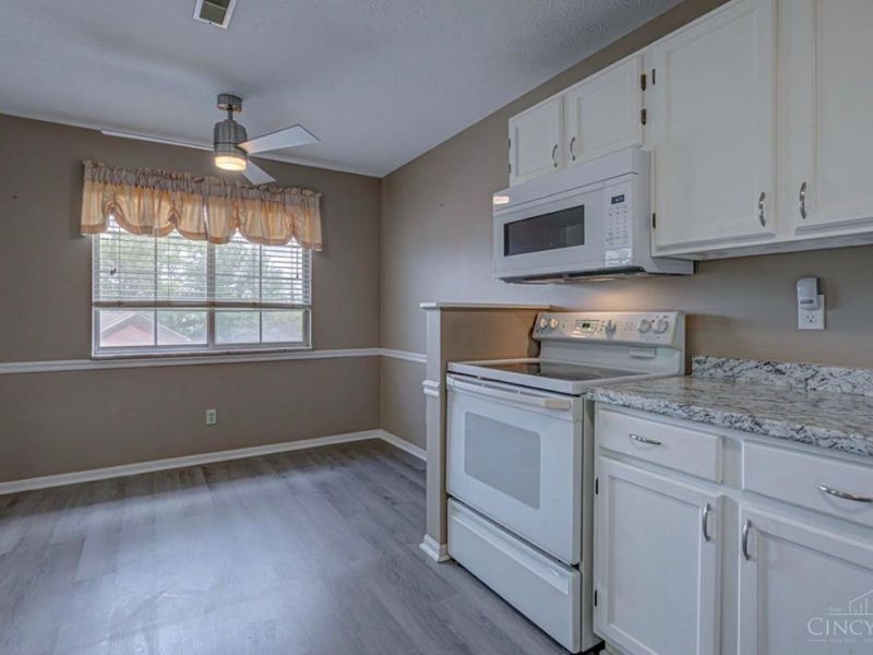 1575 Gelhot Drive, Unit 90, Fairfield, OH 45014 Photo 11