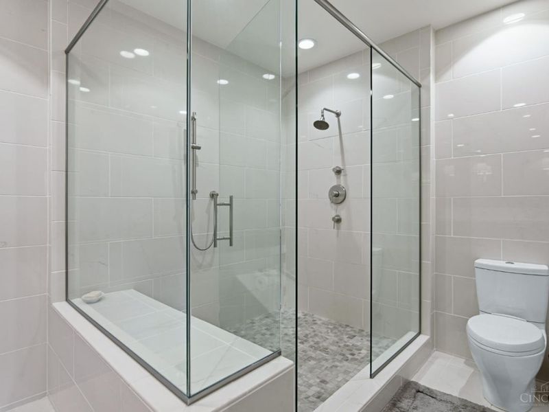 2801 Erie Avenue, Unit 302, Cincinnati, OH 45208 Photo 18