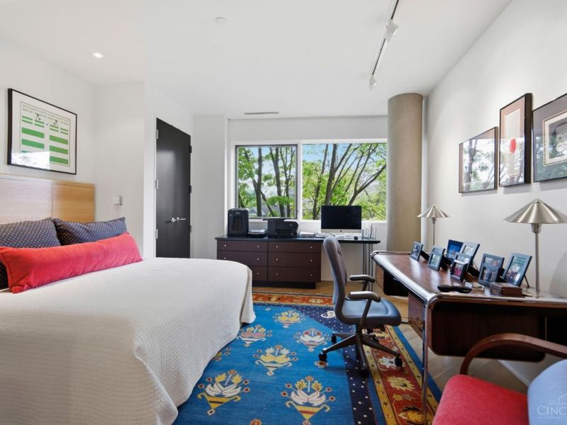 2801 Erie Avenue, Unit 302, Cincinnati, OH 45208 Photo 22