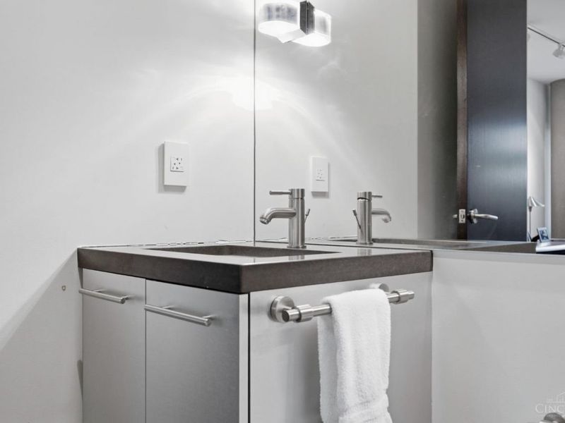 2801 Erie Avenue, Unit 302, Cincinnati, OH 45208 Photo 24