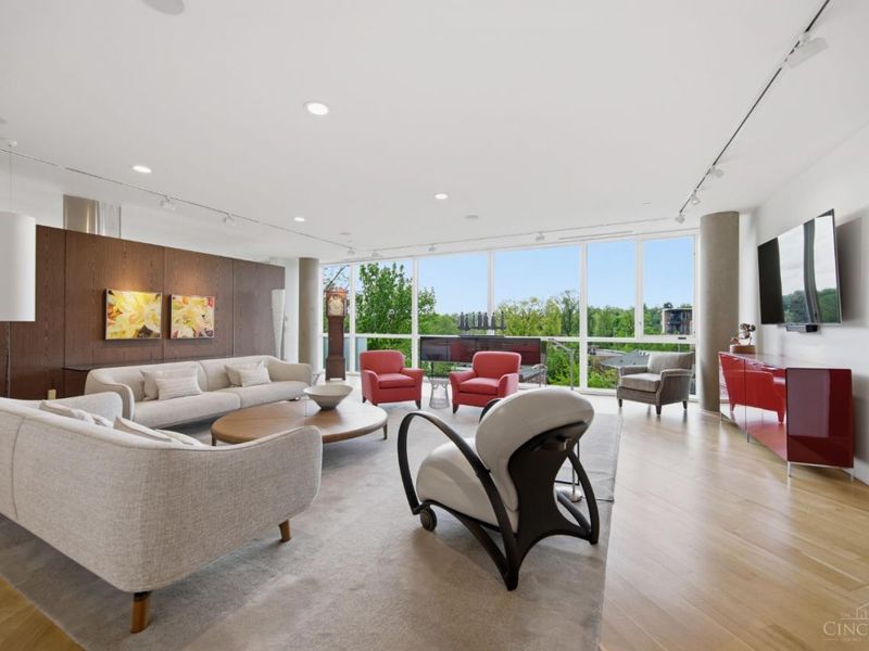 2801 Erie Avenue, Unit 302, Cincinnati, OH 45208 Photo 4