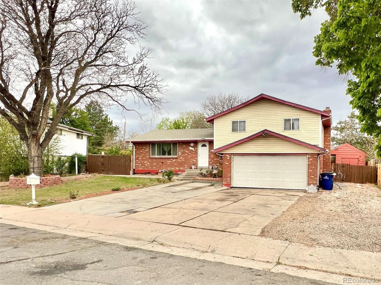 12882 E Center Avenue, Aurora, CO 80012 Main Photo