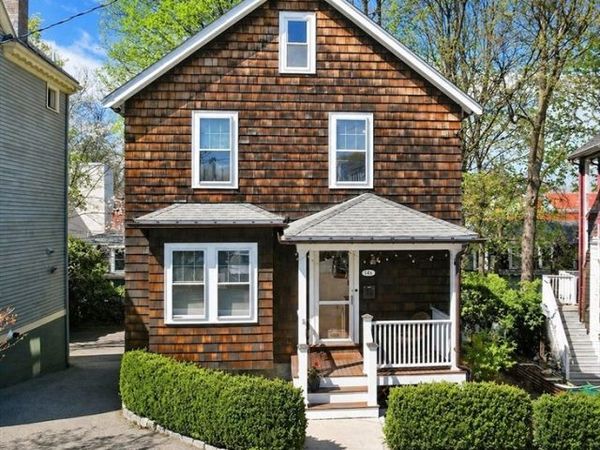 14A Linden Place, Brookline, MA 02445