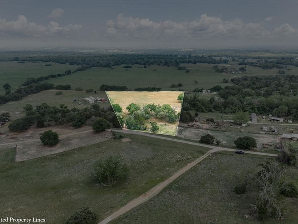 640 County Road 475 RD , Luling, TX 78648