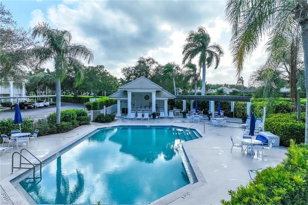 8161 Twelve Oaks Cir , Unit 512, Naples, FL 34113 Photo