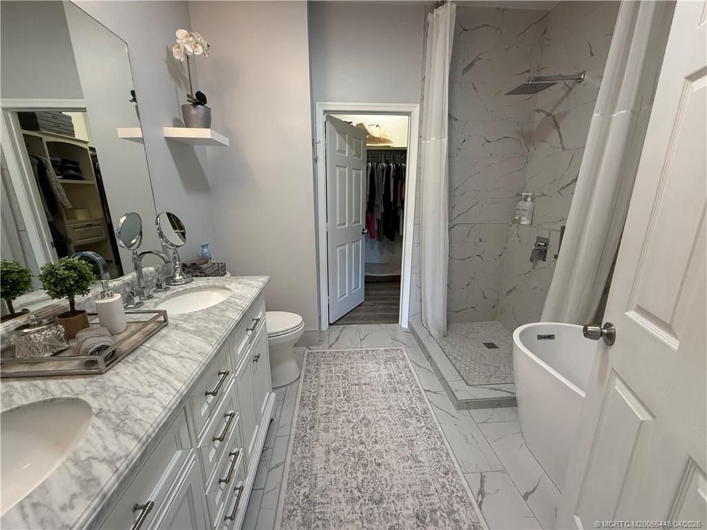 1560 SE Hampshire Way, Unit 204, Stuart, FL 34994 Photo