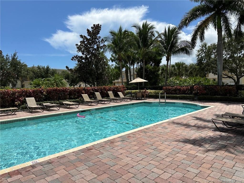 1560 SE Hampshire Way, Unit 204, Stuart, FL 34994 Photo