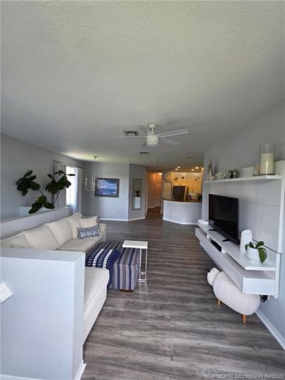 1560 SE Hampshire Way, Unit 204, Stuart, FL 34994 Photo