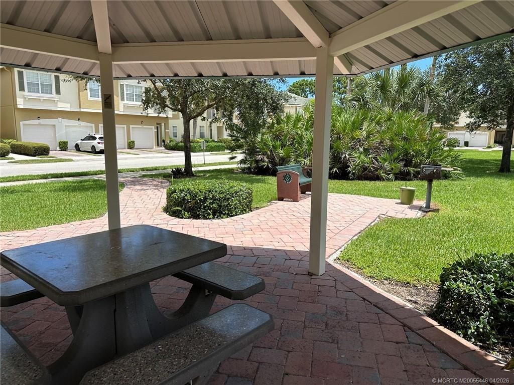 1560 SE Hampshire Way, Unit 204, Stuart, FL 34994 Photo