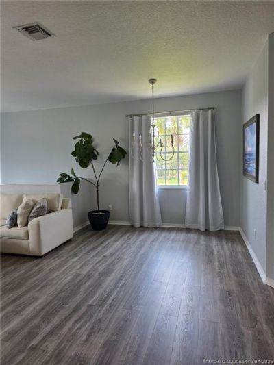 1560 SE Hampshire Way, Unit 204, Stuart, FL 34994 Photo