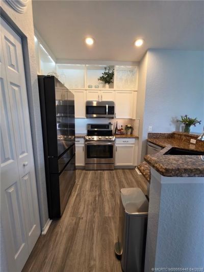 1560 SE Hampshire Way, Unit 204, Stuart, FL 34994 Photo