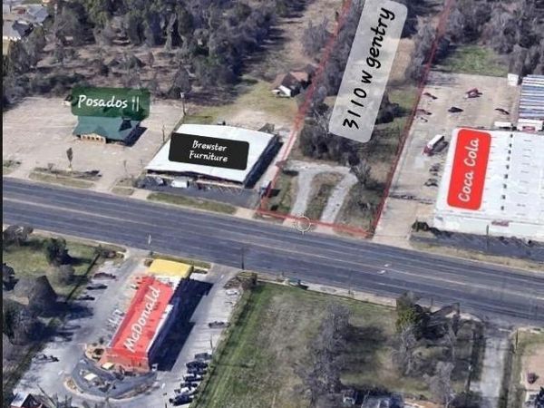 3110 W Gentry Parkway , Tyler, TX 75702