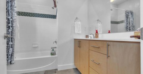 1719 6th St, Sacramento, CA 95811 Photo