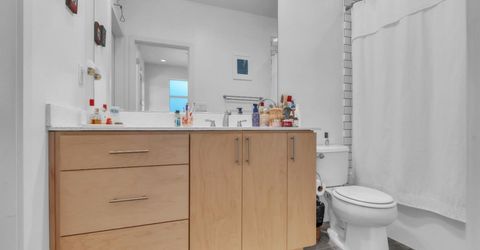 1719 6th St, Sacramento, CA 95811 Photo
