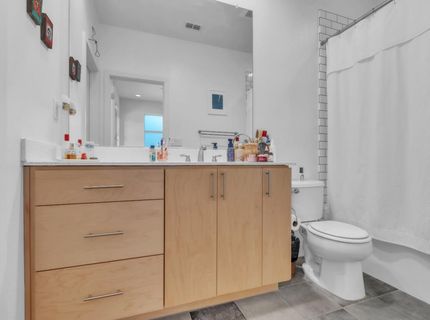 1719 6th St, Sacramento, CA 95811 Photo