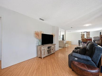 6201 Coyle Ave, Carmichael, CA 95608 Photo