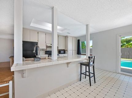 6201 Coyle Ave, Carmichael, CA 95608 Photo