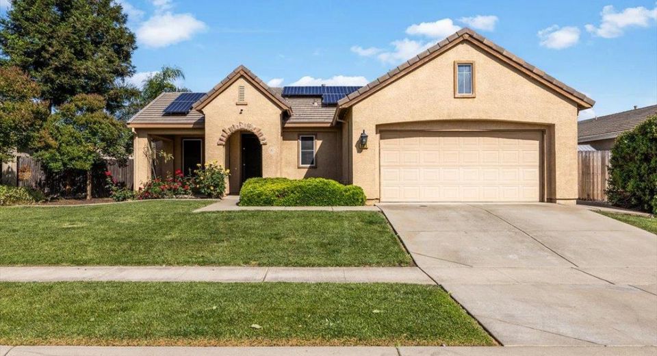 2129 Golden Gate Dr, Plumas Lake, CA 95961 Photo