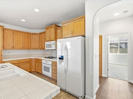 2129 Golden Gate Dr, Plumas Lake, CA 95961 Photo