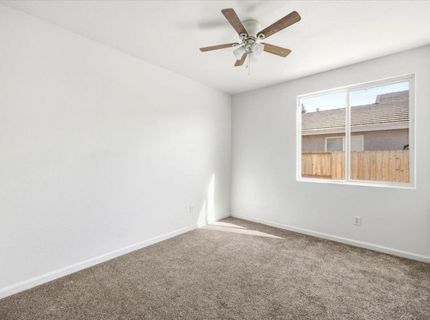 2129 Golden Gate Dr, Plumas Lake, CA 95961 Photo