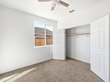 2129 Golden Gate Dr, Plumas Lake, CA 95961 Photo