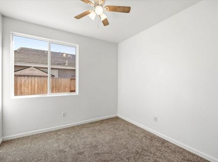 2129 Golden Gate Dr, Plumas Lake, CA 95961 Photo