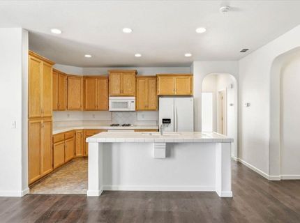 2129 Golden Gate Dr, Plumas Lake, CA 95961 Photo