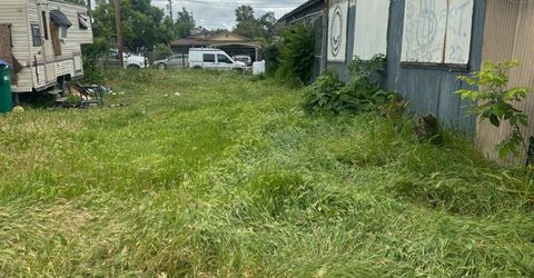 2040 E Main St, Stockton, CA 95205 Photo