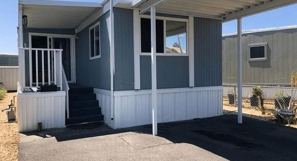 7452 Huckleberry Ln, Sacramento, CA 95828 Photo