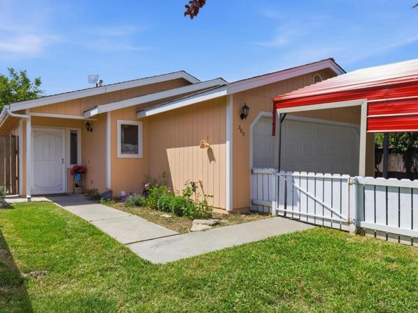 305 Bradford St, Arbuckle, CA 95912