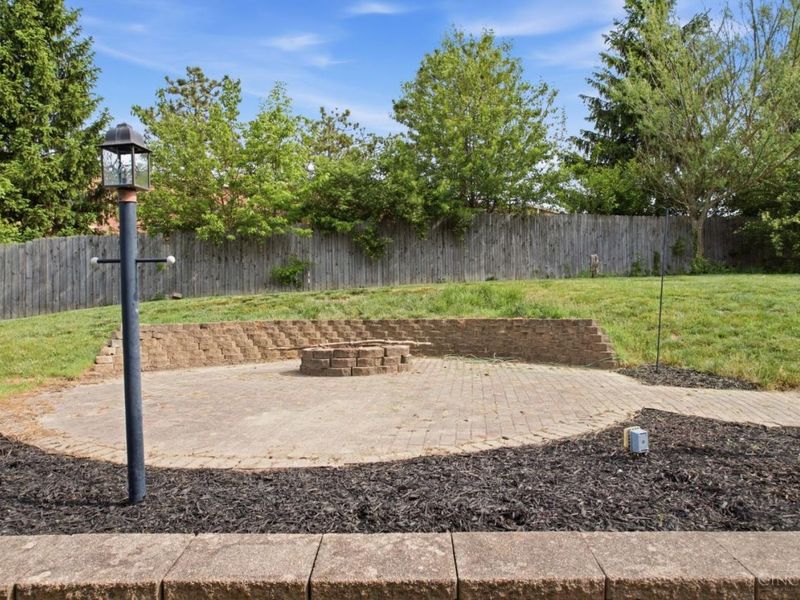 6064 Indian Trail, West Chester, OH 45069 Photo 15