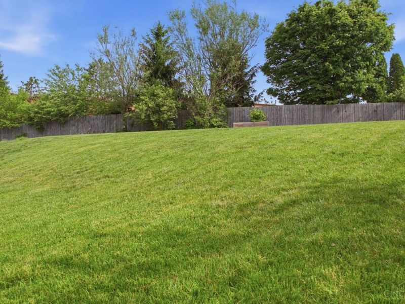 6064 Indian Trail, West Chester, OH 45069 Photo 17