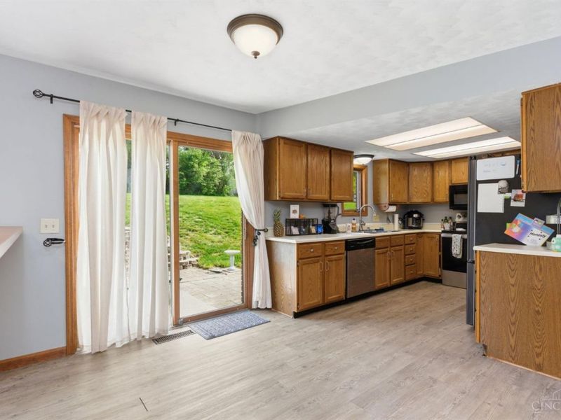 6064 Indian Trail, West Chester, OH 45069 Photo 26