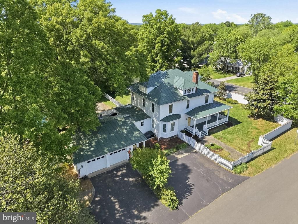 9026 SUDLEY ROAD, MANASSAS, VA 20110