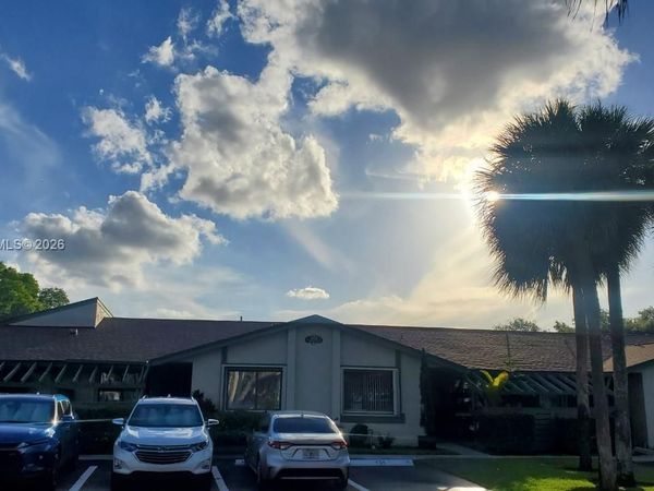 454 Lakeview Dr , Unit 2, Weston, FL 33326