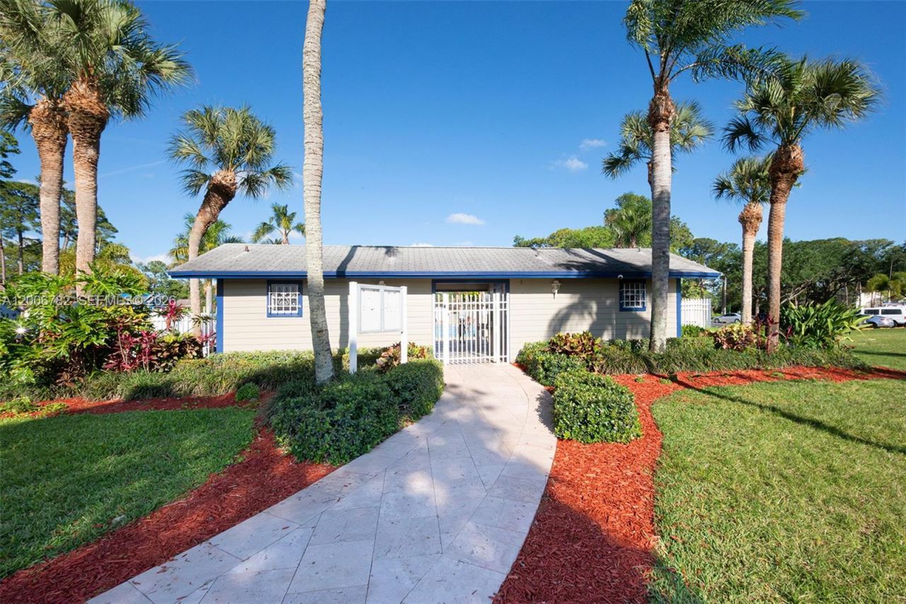 6140 Azalea Cir , West Palm Beach, FL 33415 Photo