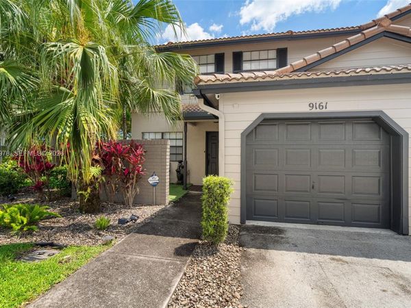 9161 Vineyard Lake Dr , Unit 9161, Plantation, FL 33324