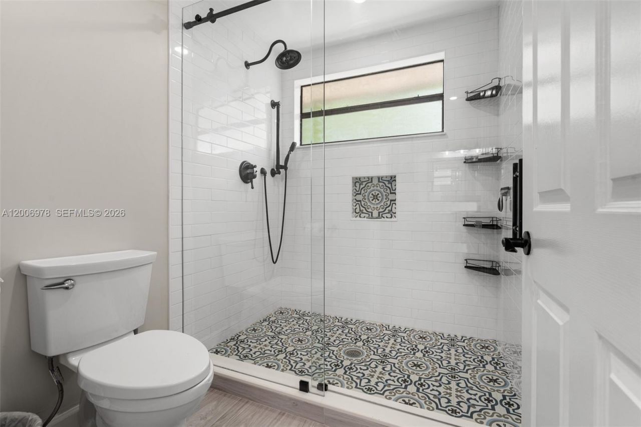 9161 Vineyard Lake Dr , Unit 9161, Plantation, FL 33324 Photo