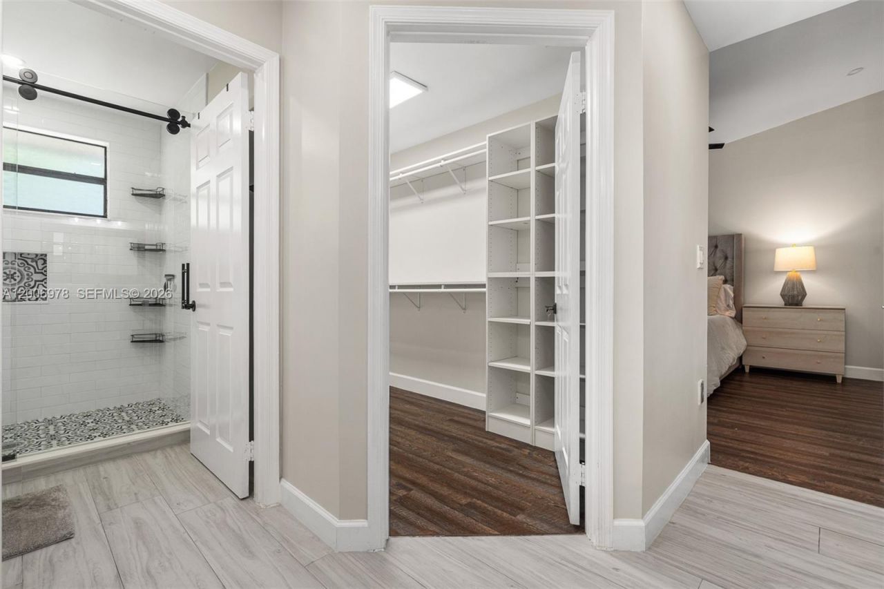 9161 Vineyard Lake Dr , Unit 9161, Plantation, FL 33324 Photo