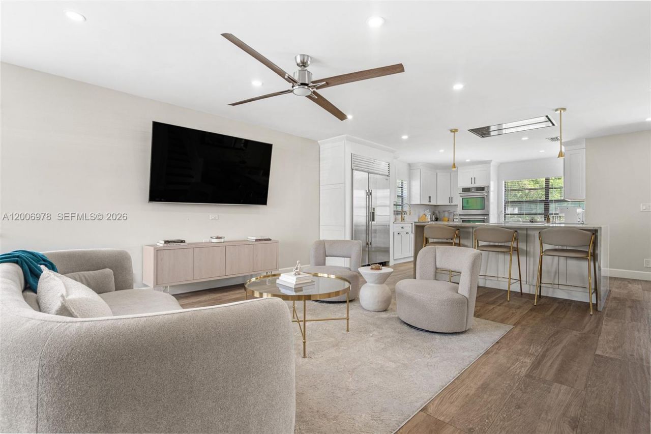 9161 Vineyard Lake Dr , Unit 9161, Plantation, FL 33324 Photo