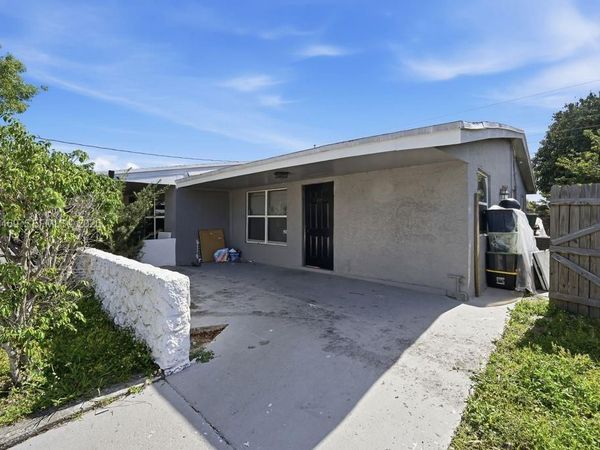 3070 NW 12th Ct, Fort Lauderdale, FL 33311