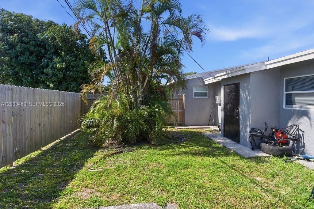 3070 NW 12th Ct, Fort Lauderdale, FL 33311 Photo