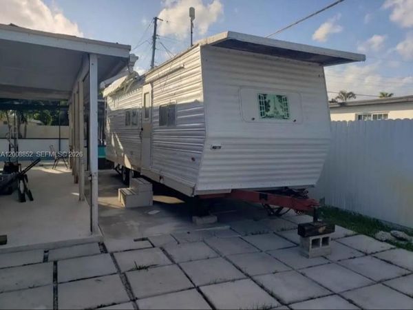 1085 NW 185th Ter , Unit RV, Miami Gardens, FL 33169