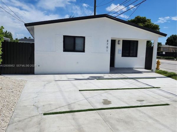 8701 SW 36th St , Miami, FL 33165