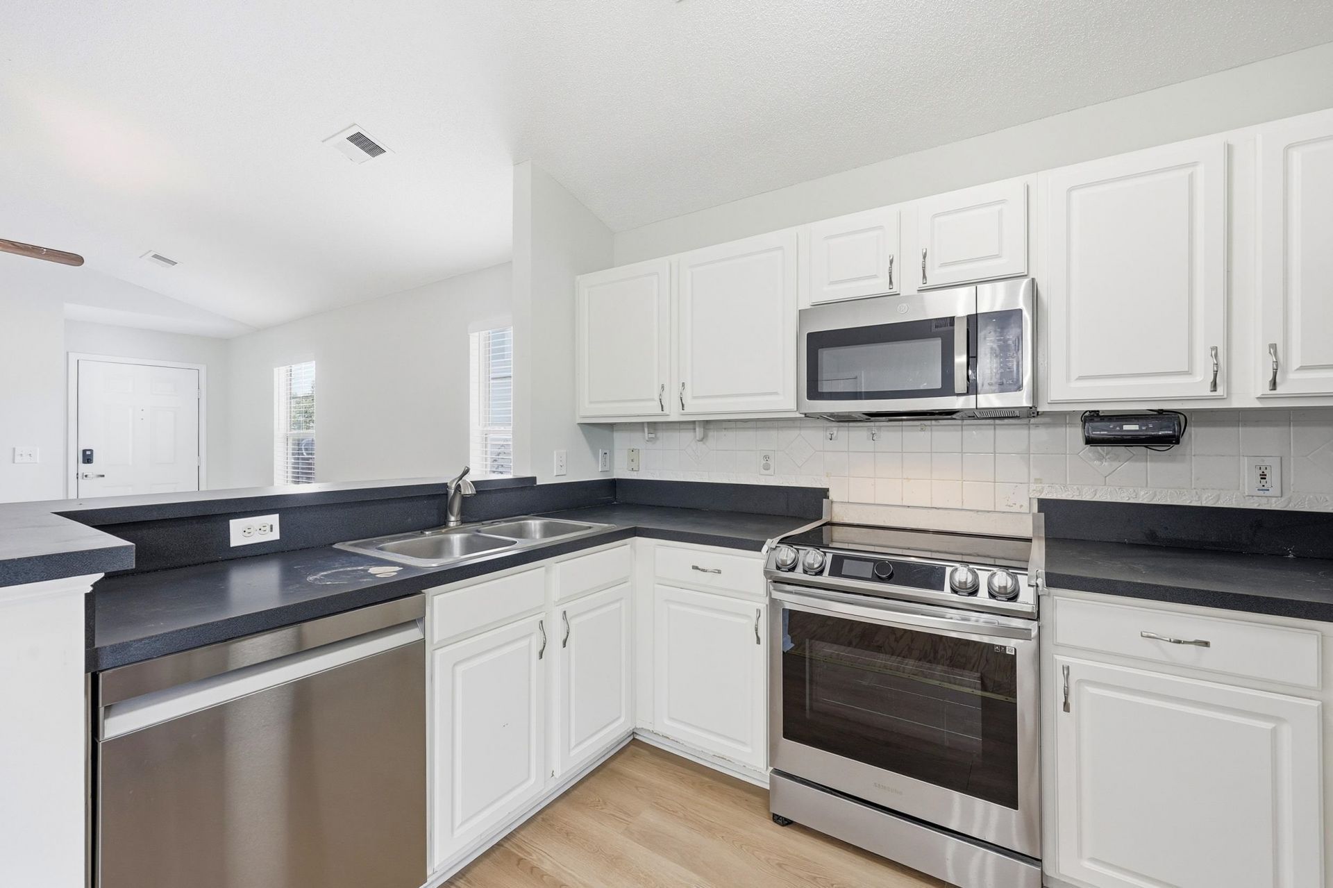 4827 Brookside Ln.  Photo 24