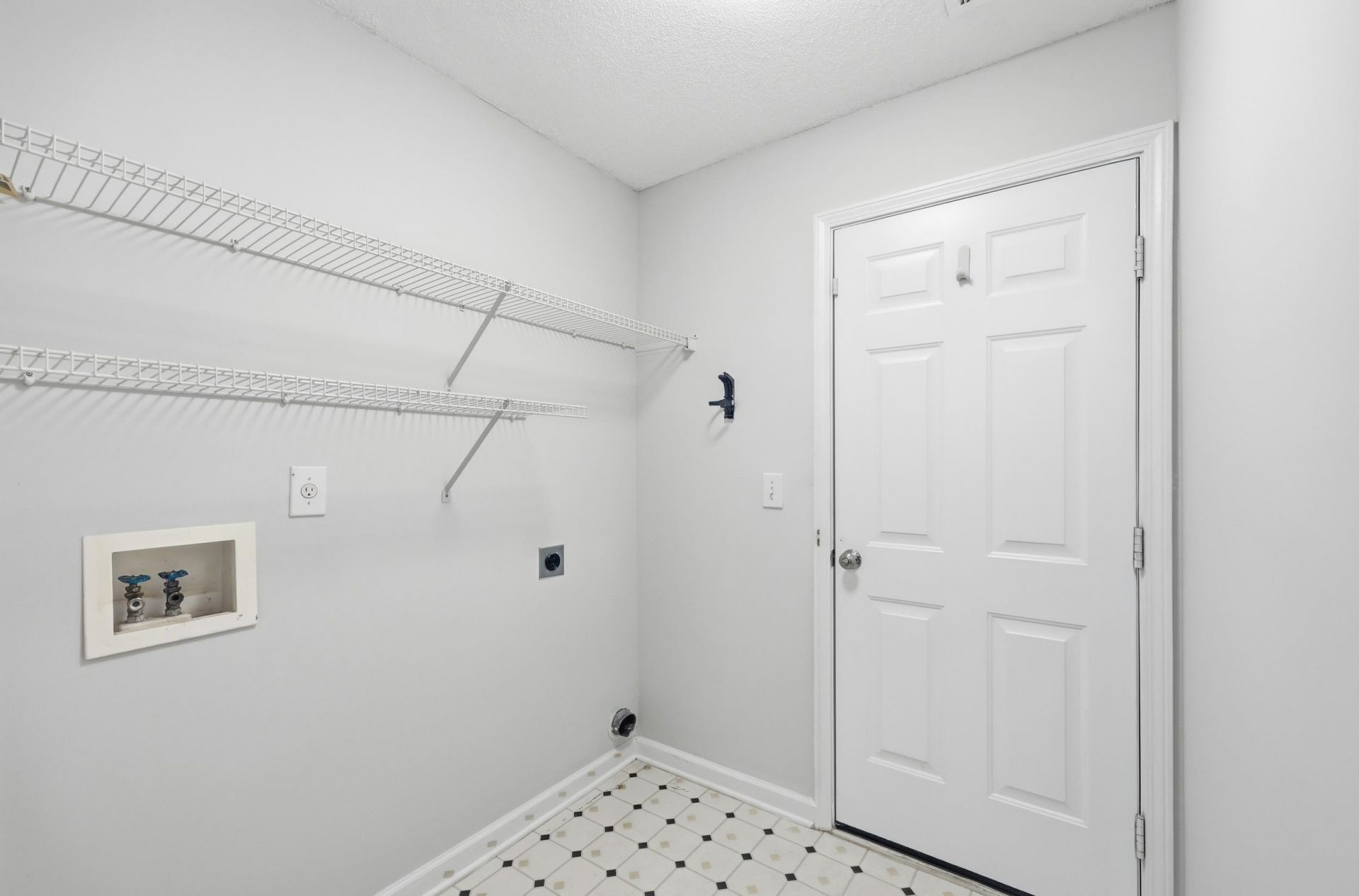 4827 Brookside Ln.  Photo 32