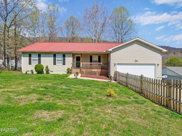 318 Lee Village , Harriman, TN 37748