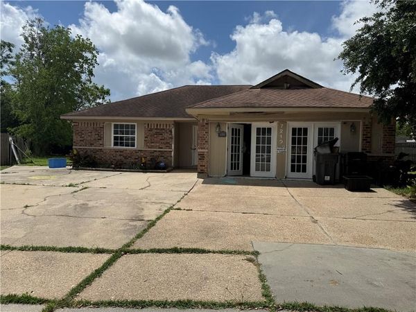 7210 VOYAGEUR Drive , New Orleans, LA 70129