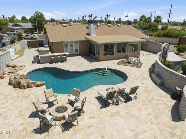 6852 S TERRACE Road, Tempe, AZ 85283